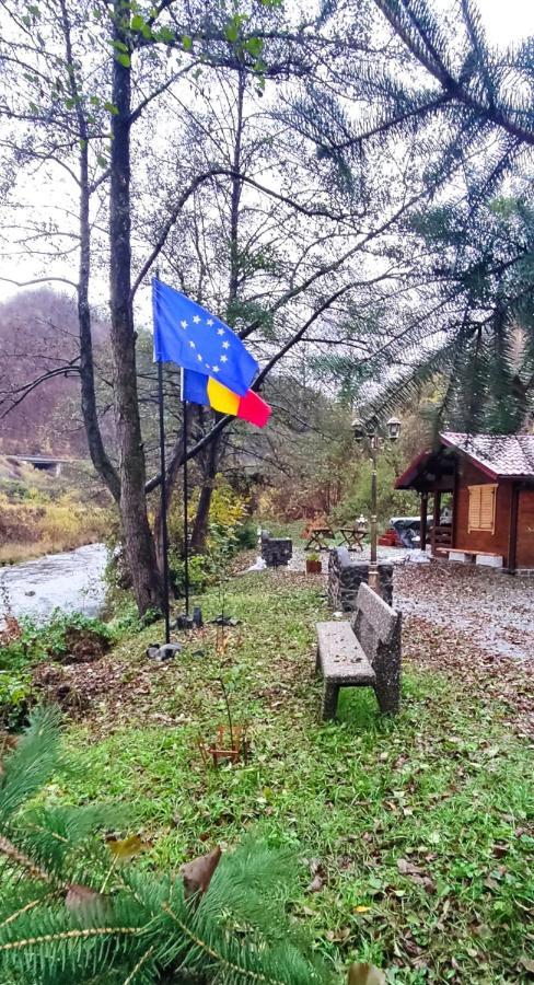 Eden Natural Resort - Transalpina Capalna Dış mekan fotoğraf